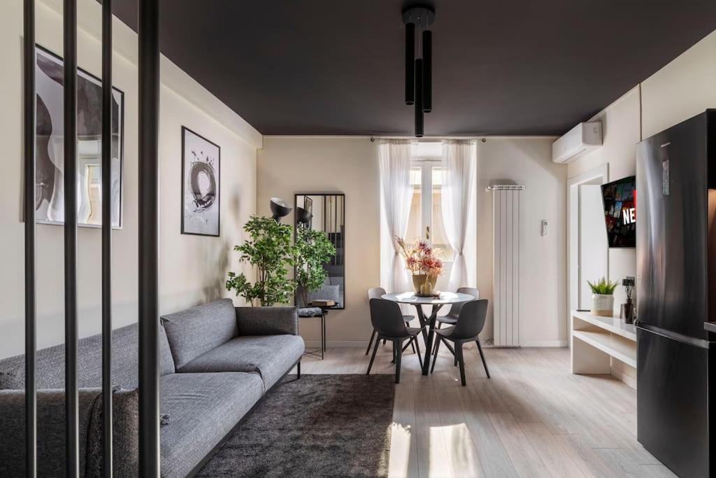 Stupendo Duplex In Centro A Milanoアパートメント エクステリア 写真